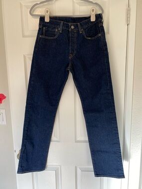 Men's Levi’s Dark Blue Straight Leg Jeans Button fly 31W 32L